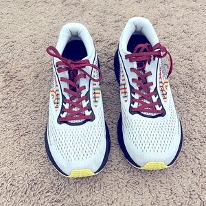 MEN'S BROOKS TRACE 2, GREY/BLACK/LIMELIGHT. Size 8